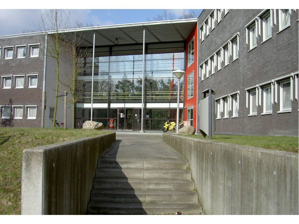 huisvesting officieren Hilversum, hoofdentree